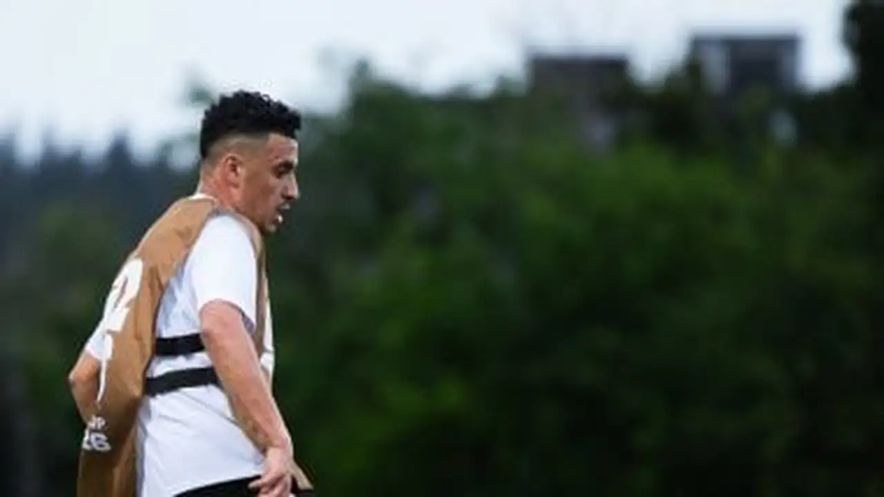 كريم حافظ يقترب من تعويض أحمد فتوح في مباراة مصر وأستراليا بكأس العالم
